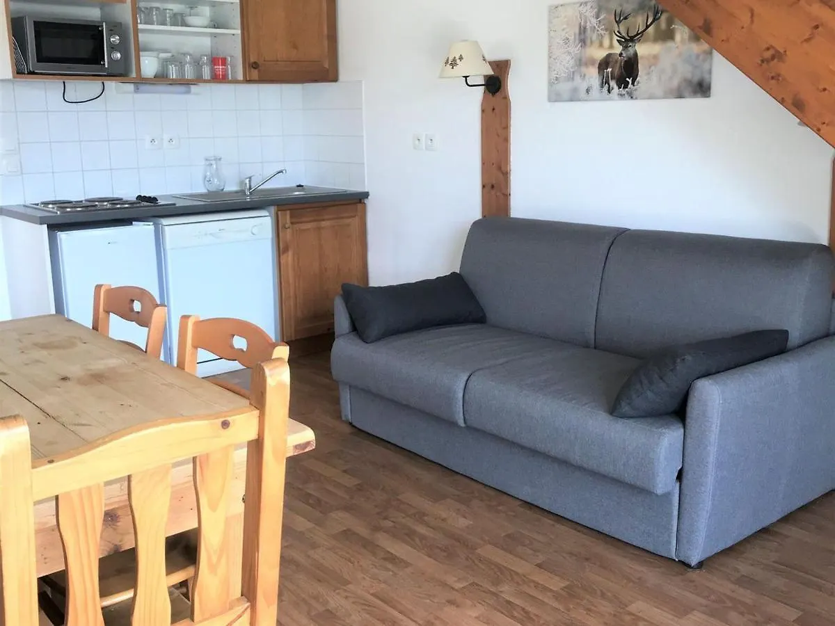 Chalet Mitoyen 3 Pieces, 8 Pers, Tv, Cuisine Equipee, Parking, Kit Bebe Gratuit - Fr-1-504-616 Le Devoluy 0*,  France